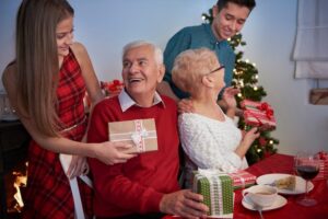 Was Schenkt Man Schwiegereltern Zu Weihnachten? Die besten Weihnachtsgeschenke für Schwiegereltern